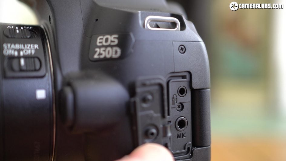 canon-eos-250d-review-mic-input