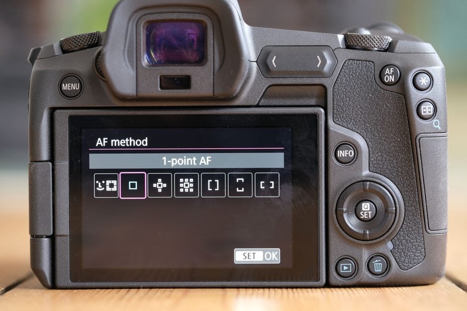 canon-eos-r-screen-af-areas
