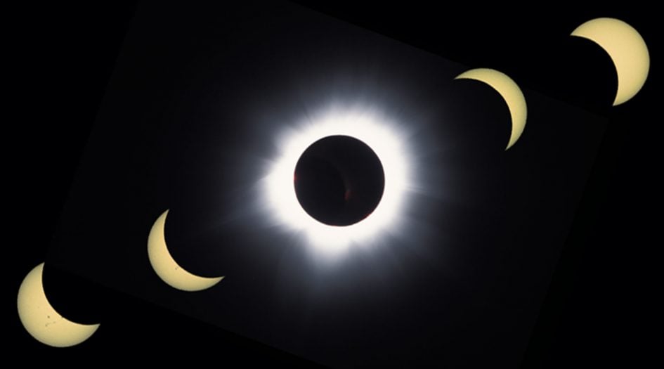 solar-eclipse-2001-composite